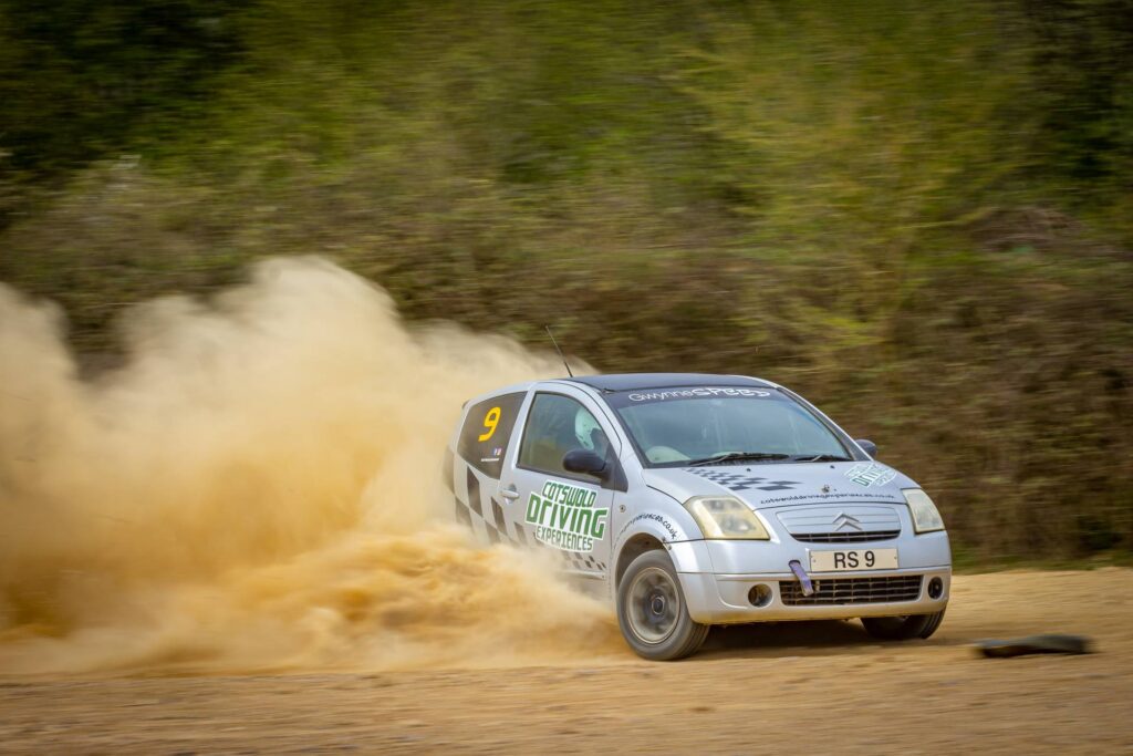 Cotswold Driving Experienes - rally school