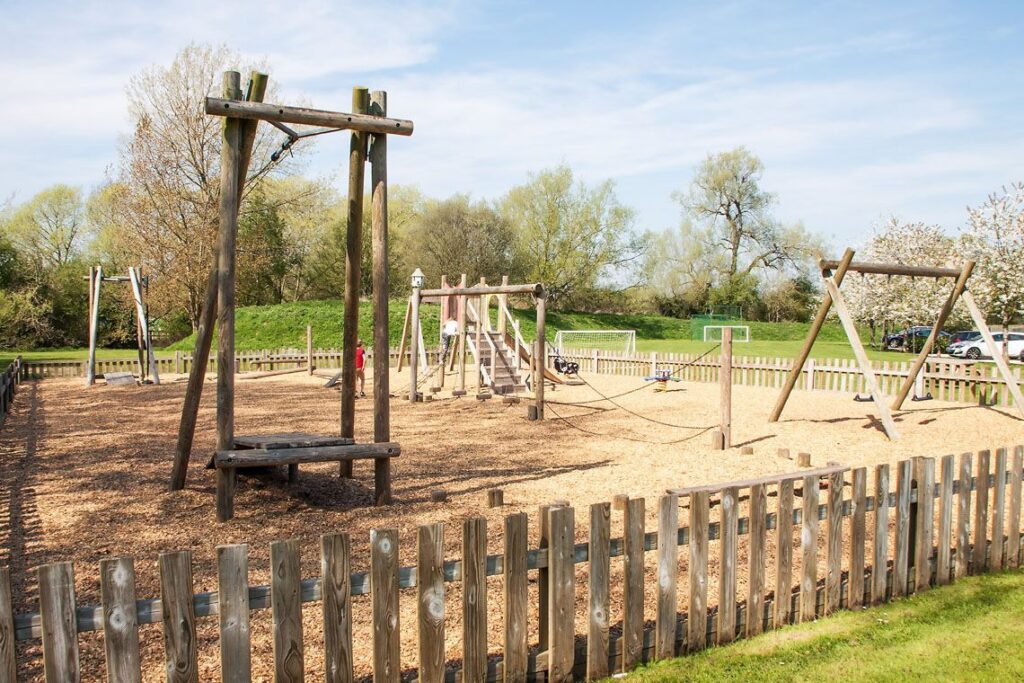 Play Area - Isis Windrush Lakes