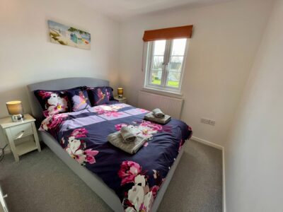 Windrush Lake Breeze - Double Bedroom