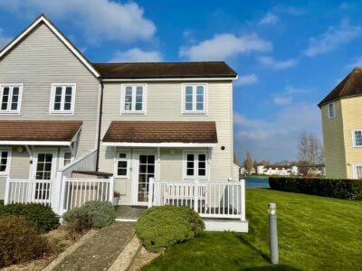 Windrush Lake Breeze - Front View & Covered Porch