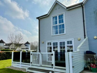 Windrush Lake Breeze - Rear Decking Area