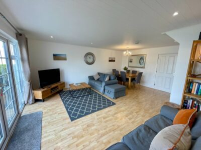 Windrush Lake Breeze - Sitting Room & Dining Area